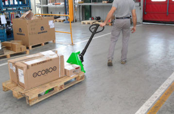 News Transpallet manuale: come usarlo in sicurezza